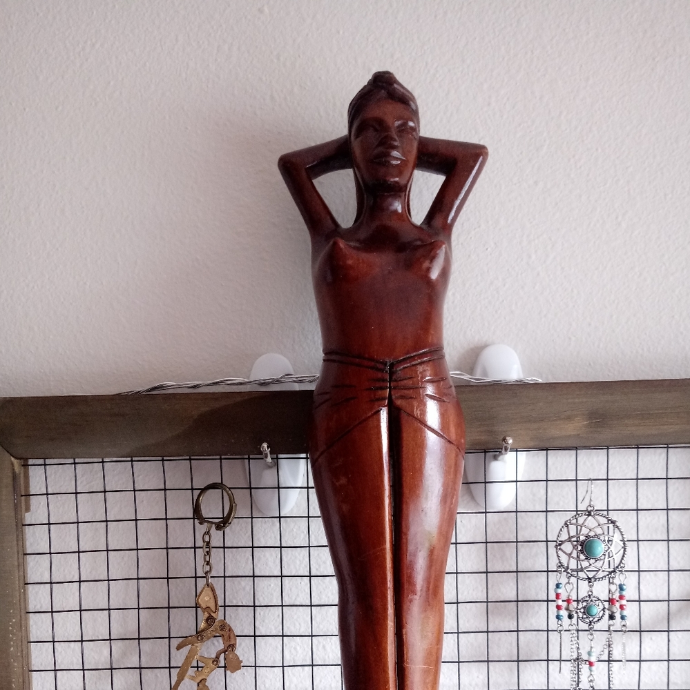 Wooden Lady Nude Nutcracker “Hand-Carved” - Picture 7 of 8